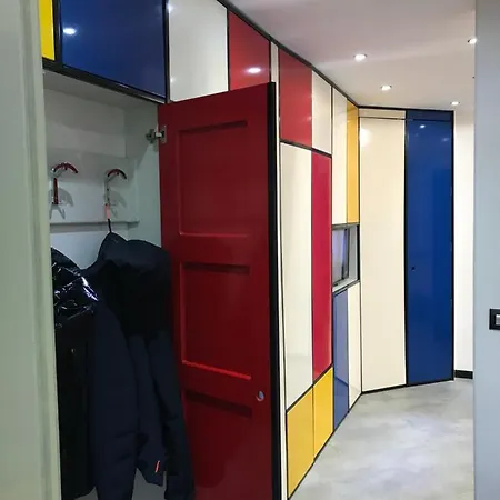 Mondrian's House *
