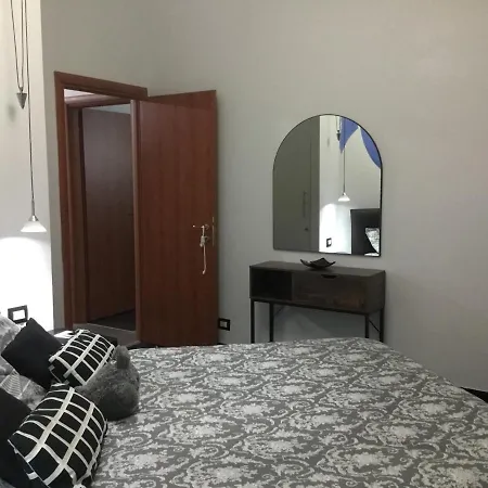 Apartment Mondrian's House Genoa