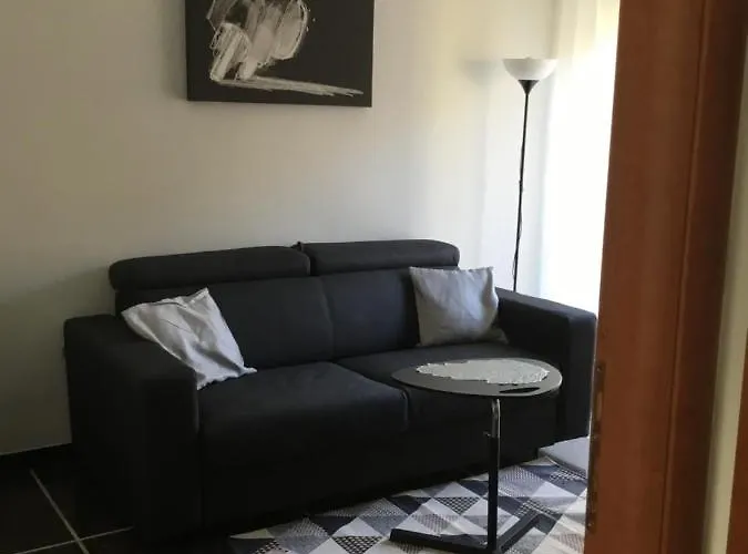 アパート Mondrian's House *