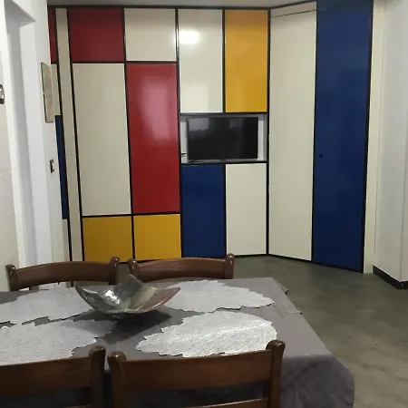 Mondrian's House