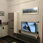 Апартаменты Mondrian's House